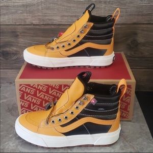 High top vans/ brand new. Too small